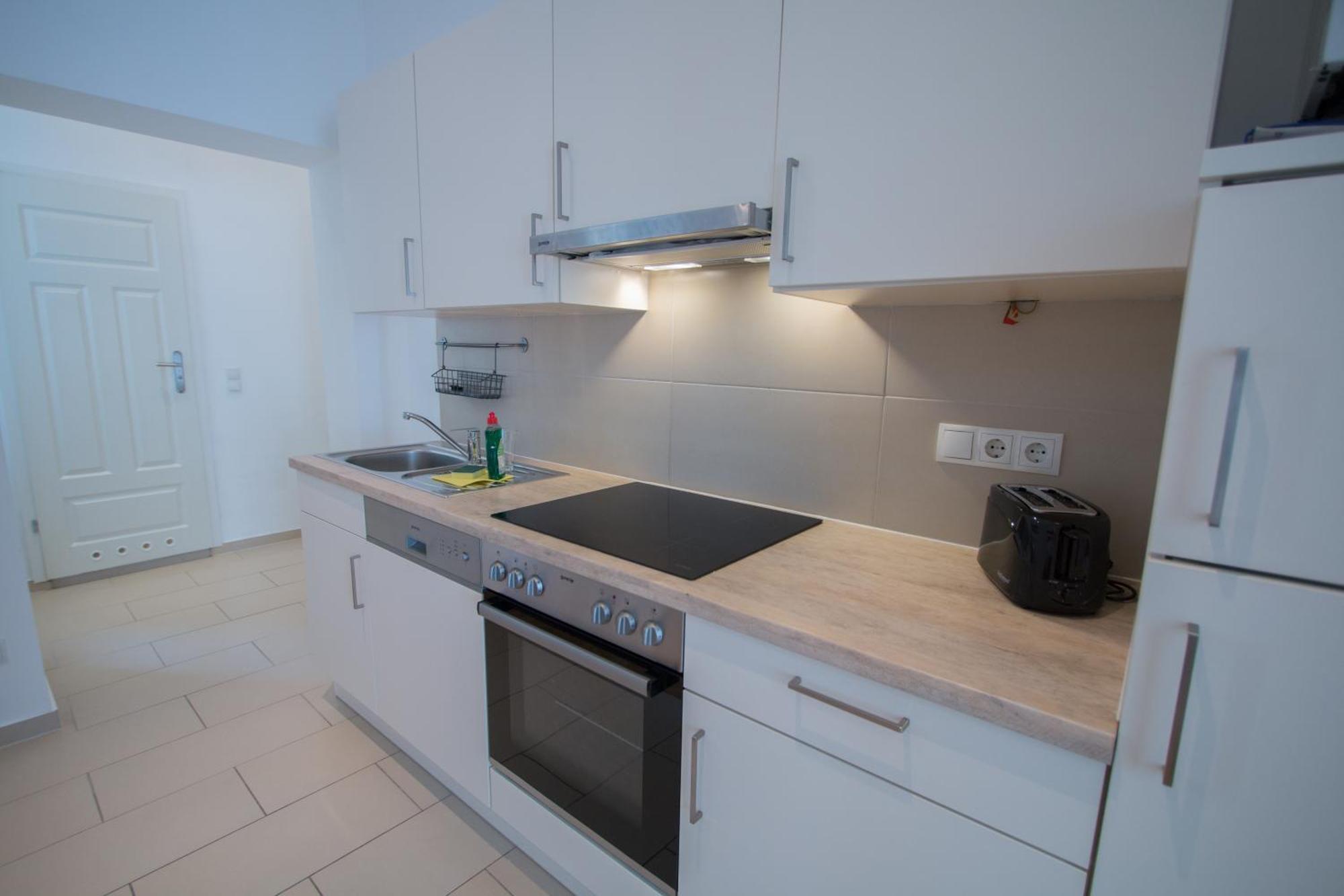 Porzellangarten Apartment I Contactless Check-In Вена Экстерьер фото