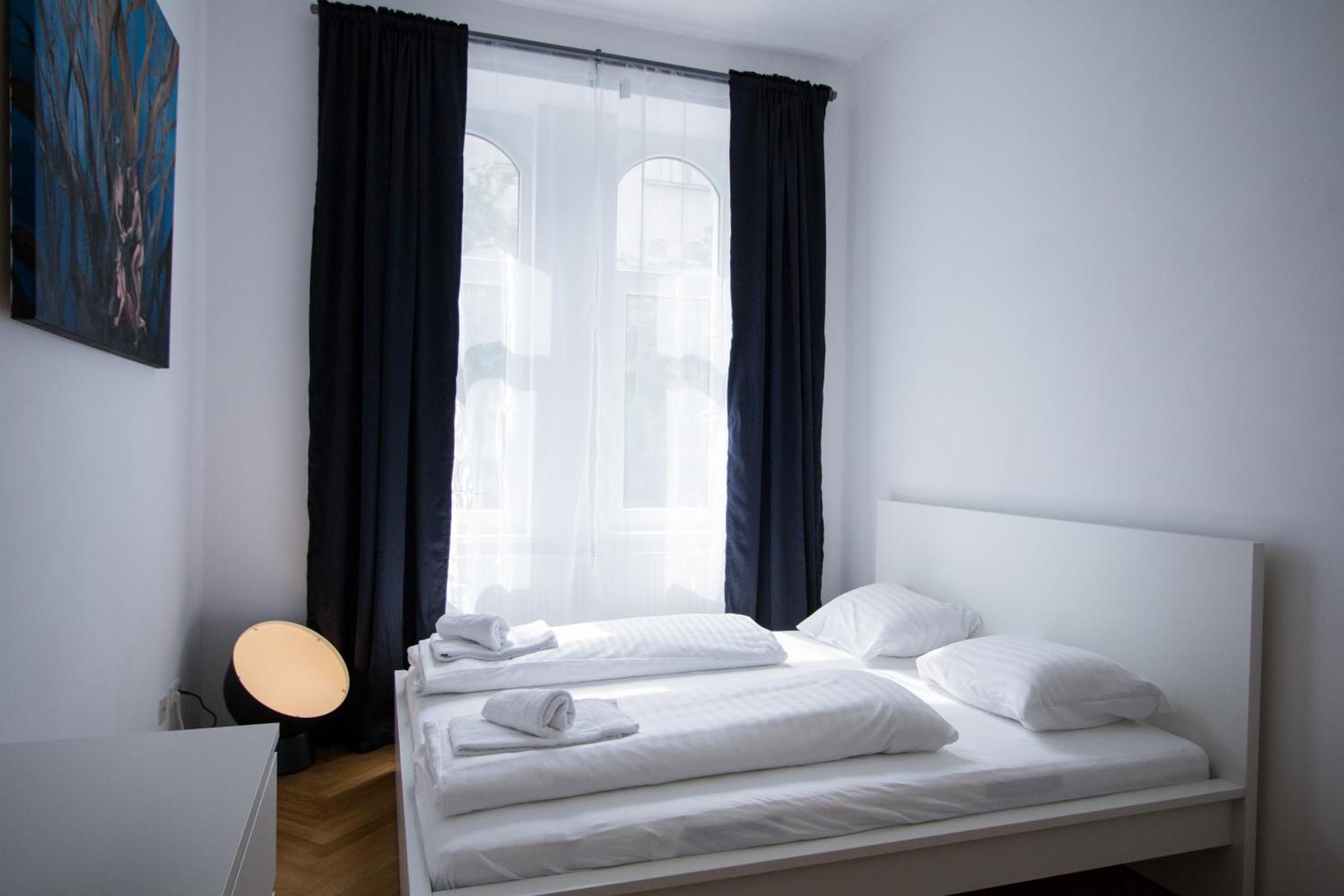 Porzellangarten Apartment I Contactless Check-In Вена Экстерьер фото